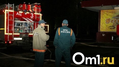 Омичи показали чёрные подъезды после пожара в доме на бульваре Победы