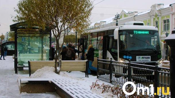 В Омске изменят маршруты автобусов в рождественские праздники