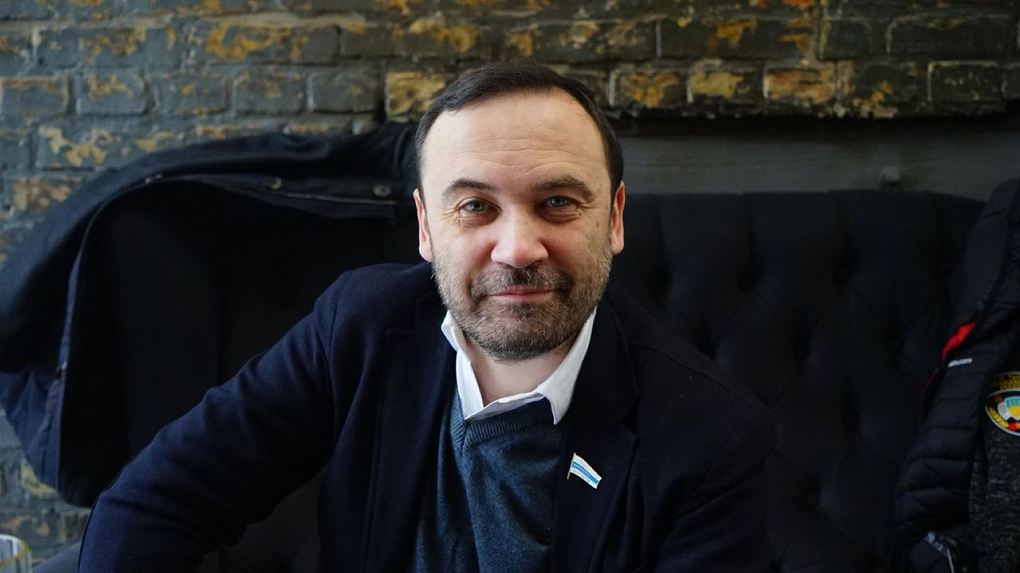 Бывший новосибирский депутат-иноагент Илья Пономарёв стал фигурантом уголовного дела о фейках о ВС РФ