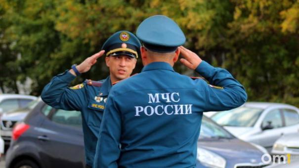 Инспектор МЧС спас пенсионерку из горящего дома в Новосибирске