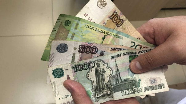 Работники завода в Новосибирске получили зарплату после вмешательства прокуратуры