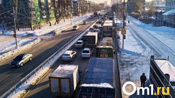 В Новосибирске вступили в силу весенние ограничения для тяжёлого транспорта