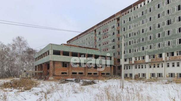 В Омске продают недостроенную больницу почти за 200 млн рублей