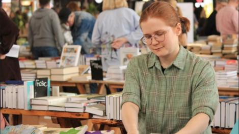 80 издательств и «Книжный зомбиленд»: Новосибирск готовится к весеннему книжному фестивалю «Новая книга»