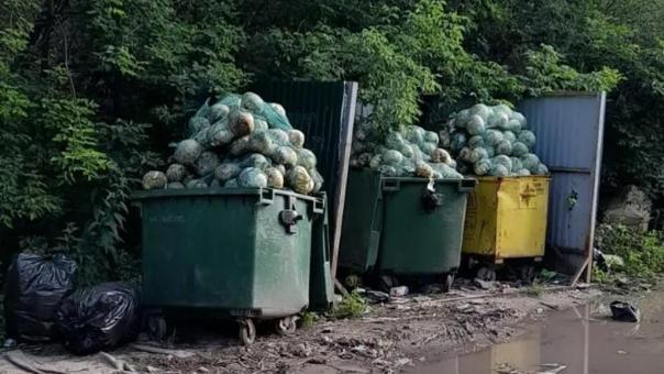 «Магнит» набирает на подработку инспекторов по контролю за вывозом мусора