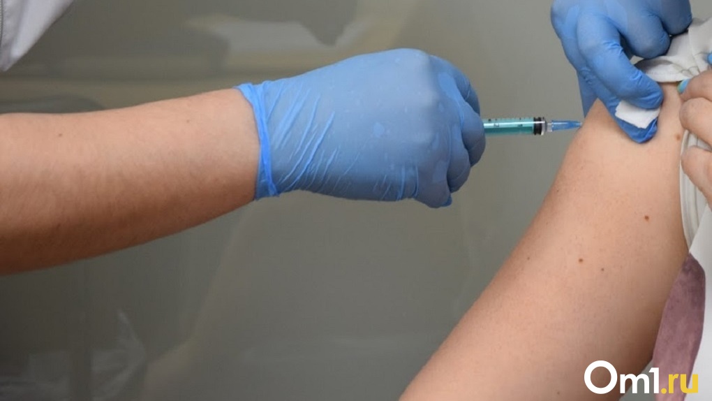 В Омской области почти 200 тысяч сельчан поставили прививку против COVID-19