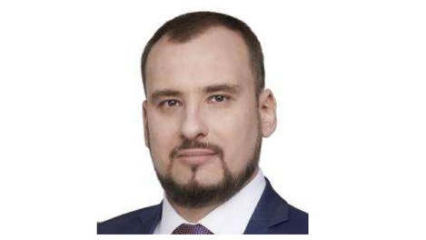 Депутат Заксобрания Новосибирской области Иван Сидоренко пытался сбежать в Испанию после обвинения