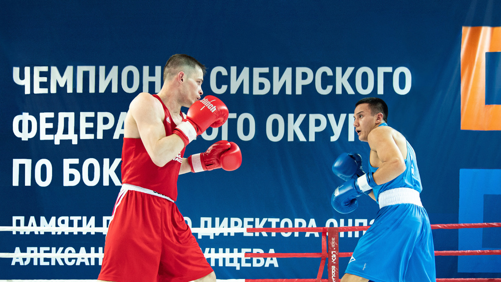 Сотня сильнейших боксеров страны бьётся в Омске за кубок чемпионата