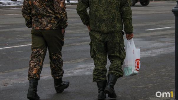 В Омске военнослужащего оштрафовали на 320 тысяч рублей за поездку на автомобиле