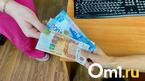 Омич получил реальный срок за попытку дать взятку сотруднику полиции