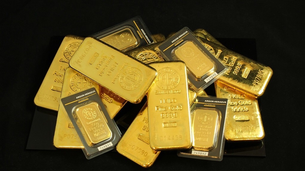 «Открытие Инвестиции»: как купить слиток золота — в банке или на бирже?
