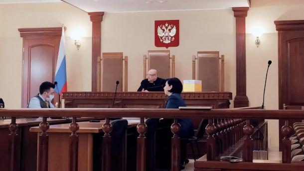 Уборщица получила химические ожоги в депо Искитима и пошла в суд