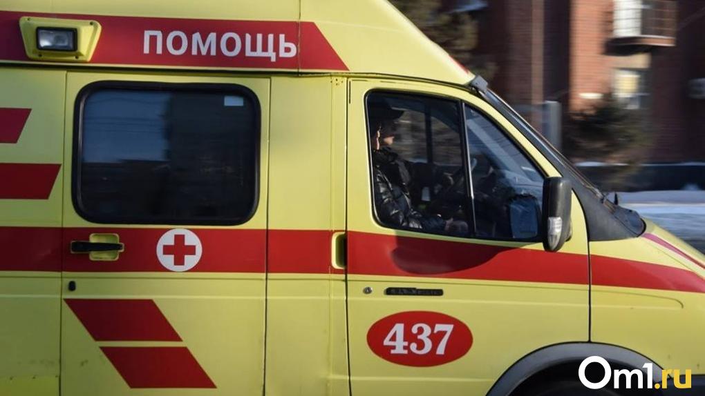 Двое в больнице: в Омской области перевернулась машина из-за пьяного водителя
