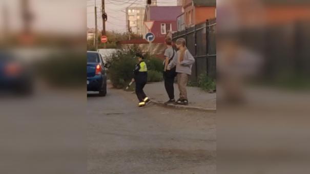 Юный «сотрудник ДПС» взволновал жителей Центрального округа Омска