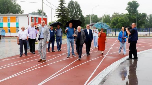 Готовность спортивного комплекса оценили депутаты Законодательного собрания Новосибирской области
