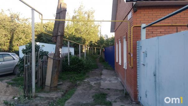 Омичи бросают город и начинают строить дома в селе