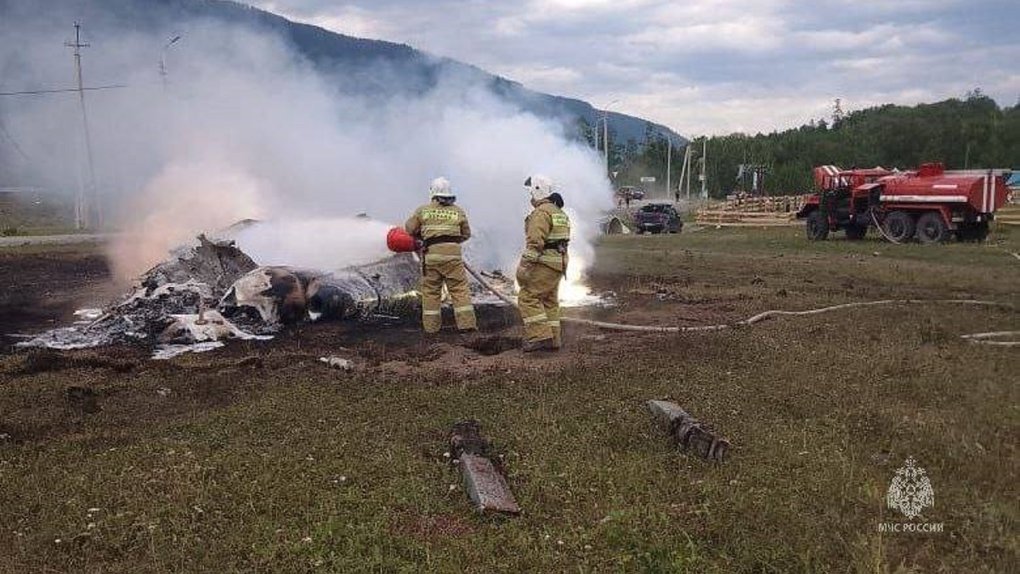 Вертолет Ми-8 с пассажирами на борту потерпел крушение в Республике Алтай