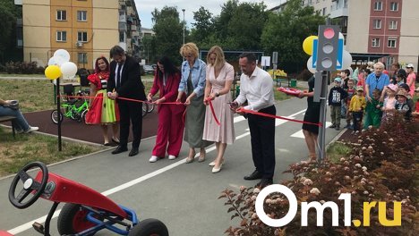 Детский автогородок открылся в новосибирском центре «Олеся»