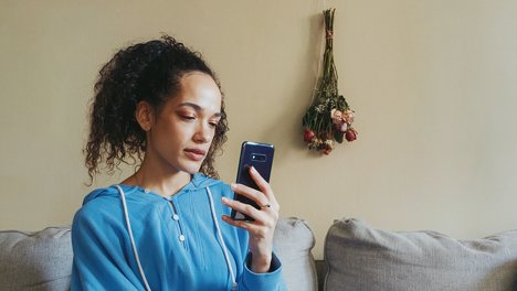 Омич взял кредиты по звонку телефонных мошенников и потерял почти 1,5 миллиона рублей