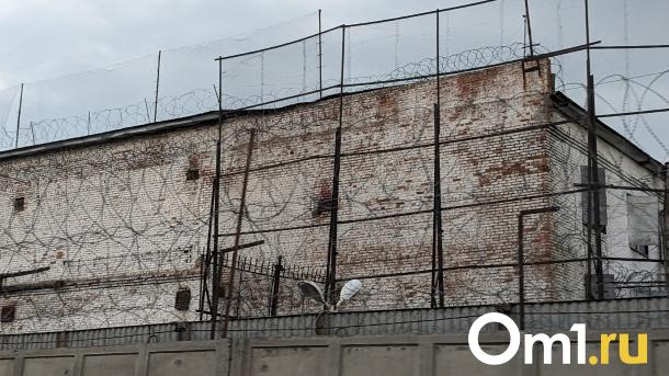 В омской колонии устроили «всё включено» для члена «банды Цапков»