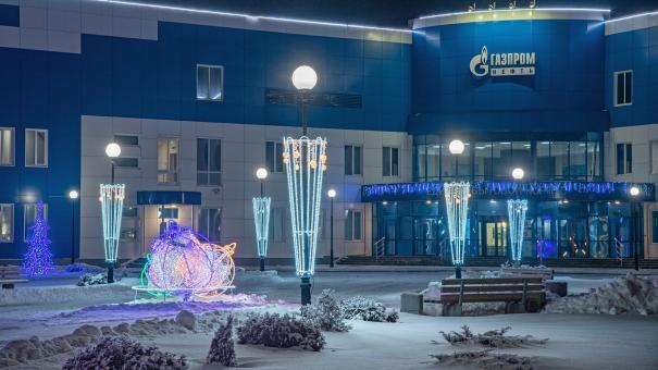 Новогоднее оформление НПЗ в Омске признали лучшим в городе