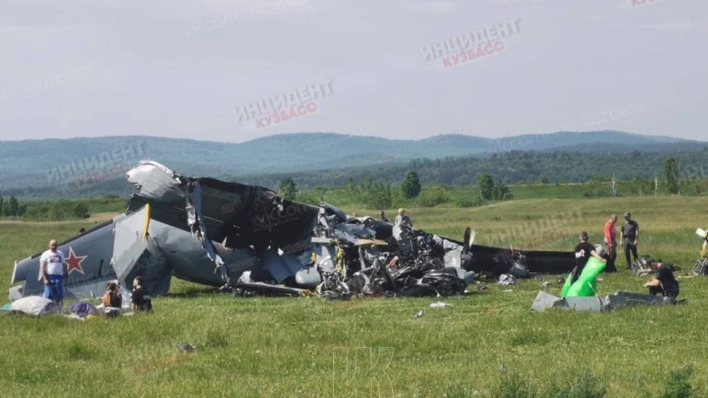 Четыре трупа и груда металла: самолёт разбился на границе с Новосибирской областью (обновляется)