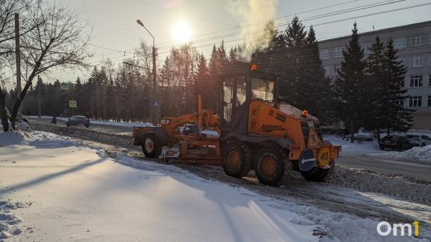 Омские дороги будет убирать техника за 50 миллионов рублей