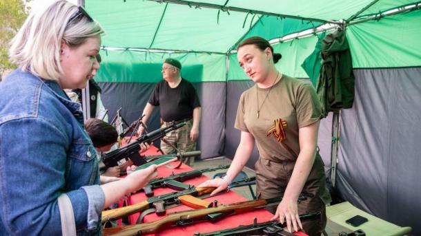 В Омске прошёл межнациональный праздник «Во славу мира на земле»