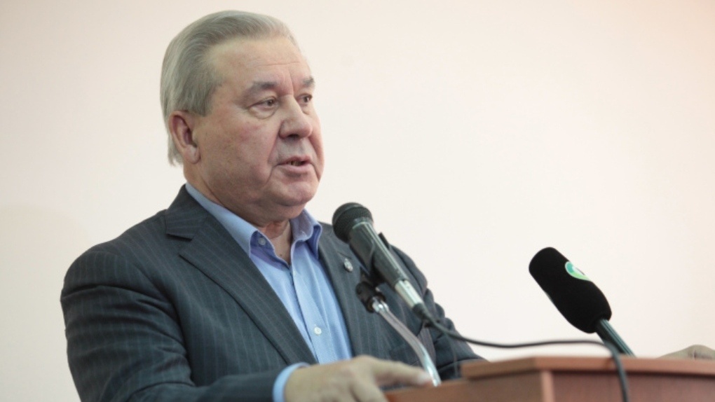 Бывший губернатор Полежаев заступился за женщину-мэра Омска