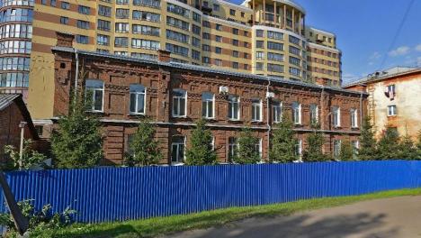 В центре Омска отреставрируют столетнюю базу единороссов