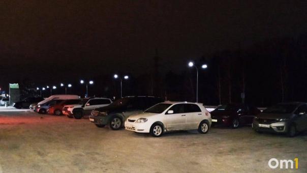 Арбитражный суд решил судьбу платной стоянки на 3-й Молодёжной в Омске