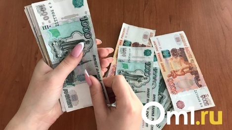 Омичку, которая не содержала дочь, заставили работать на государство