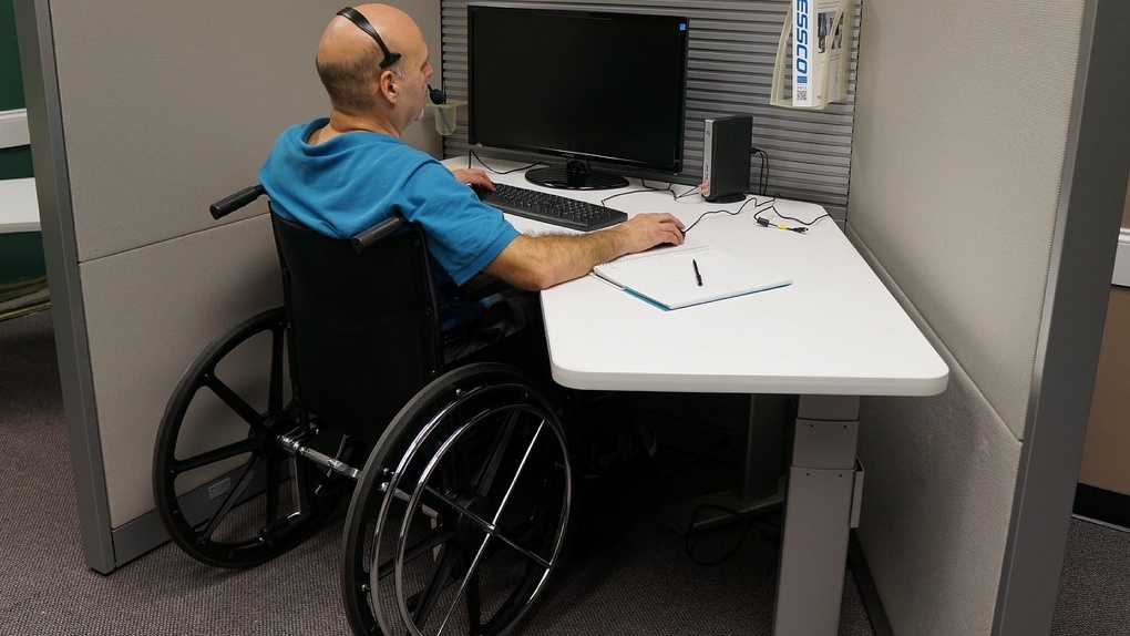В Новосибирской области трудоустроят инвалидов