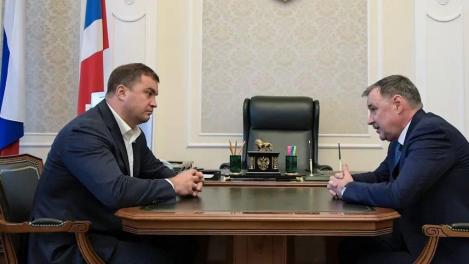 Виталий Хоценко и руководитель Роструда Михаил Иванков провели рабочую встречу