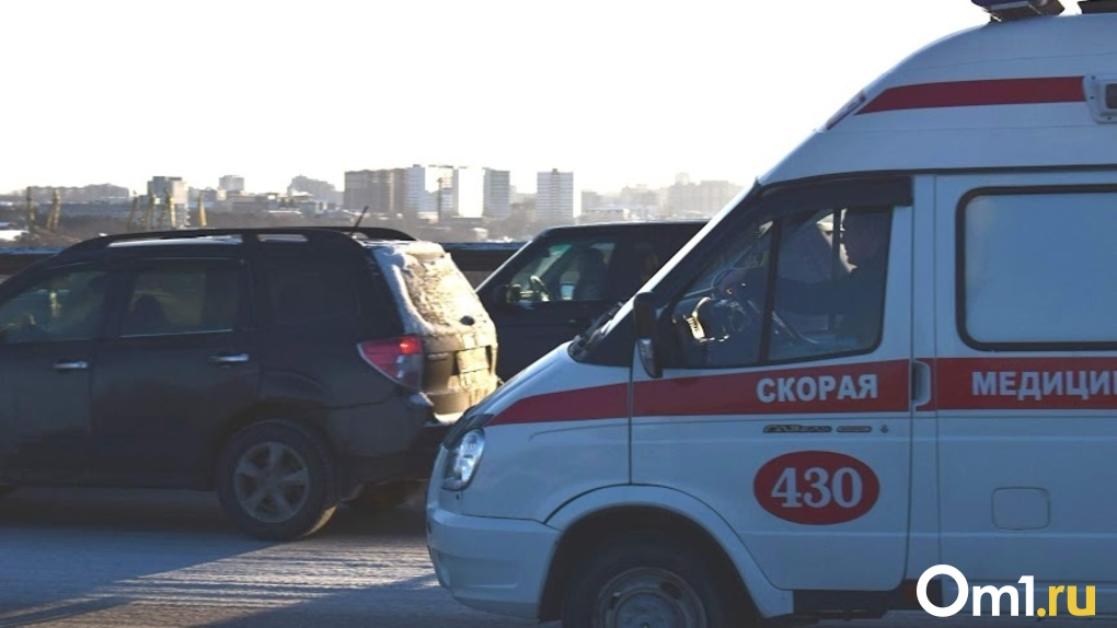 8-летнего мальчика увезли в больницу после ДТП в Новосибирске