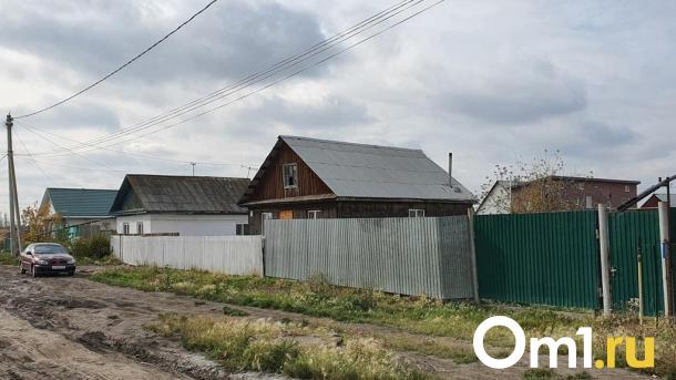 В омском доме нашли тело молодой женщины — её до смерти избил муж