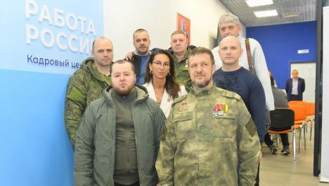 В Омской области запустили новый формат помощи в трудоустройстве для участников СВО