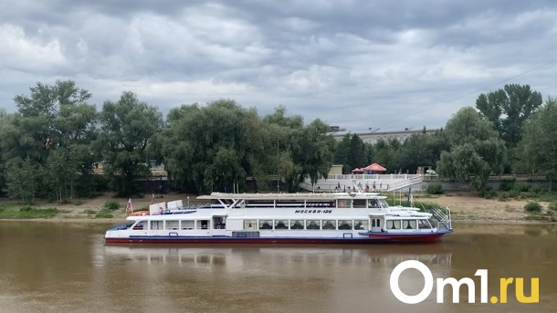 У омичей осталось всего три дня, чтобы покататься на теплоходе