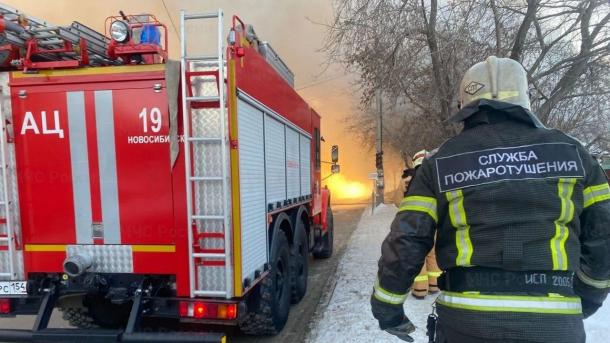 Новосибирские спасатели за сутки потушили 11 пожаров