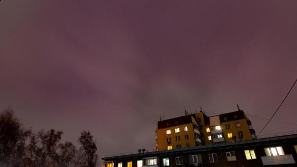 Красные облака над Новосибирском запечатлел астрофотограф Поляков