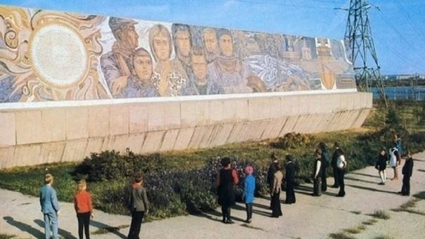 Три панно в Новосибирске хотят признать объектами культурного наследия
