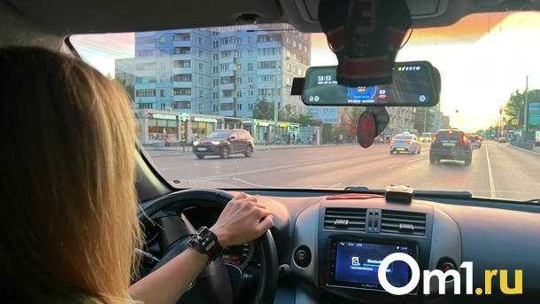 В Омске девочка-подросток угнала BMW за три миллиона рублей
