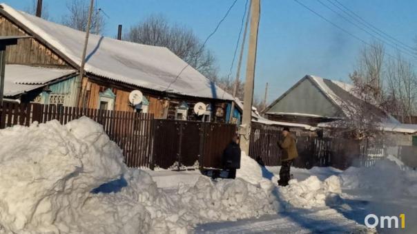 Штраф за сугроб: кто должен убирать снег в частном секторе Омска?