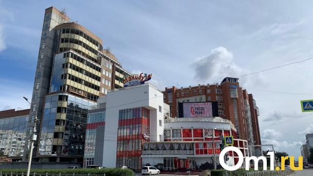 В Омске сдали 14-этажный бизнес-центр рядом с «Малибу»