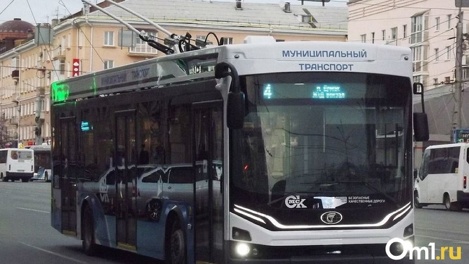 Омичи, использующие «безнал» в общественном транспорте, сэкономили несколько миллионов с начала осени