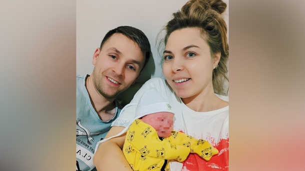 Покинувшая Россию новосибирский депутат Хельга Пирогова родила ребёнка