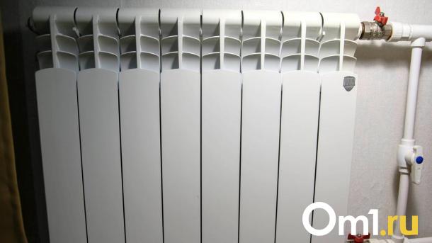 В пятиэтажке на улице Химиков в Омске прорвало трубу с кипятком