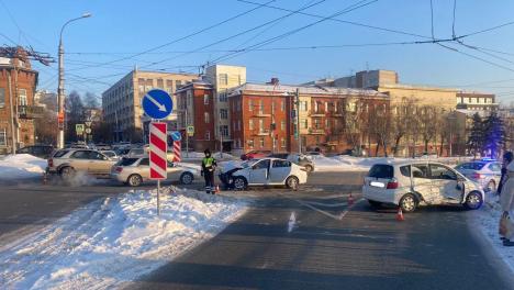 В ДТП на Красном проспекте пострадал мальчик 2011 года рождения