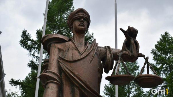 В Новосибирске адвокат экс-прокурора Фалилеева обжаловал продление ареста