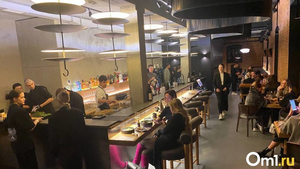 В «Омской крепости» открылся японский ресторан с саке и деревянной икебаной